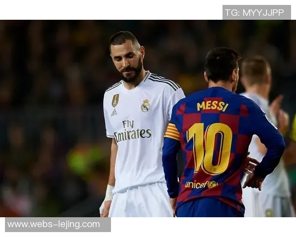 本泽马：从足球天才到传奇前锋的辉煌旅程与成就分析